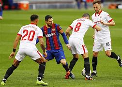 梅西助攻帽子戏法，巴萨主场轻松获胜