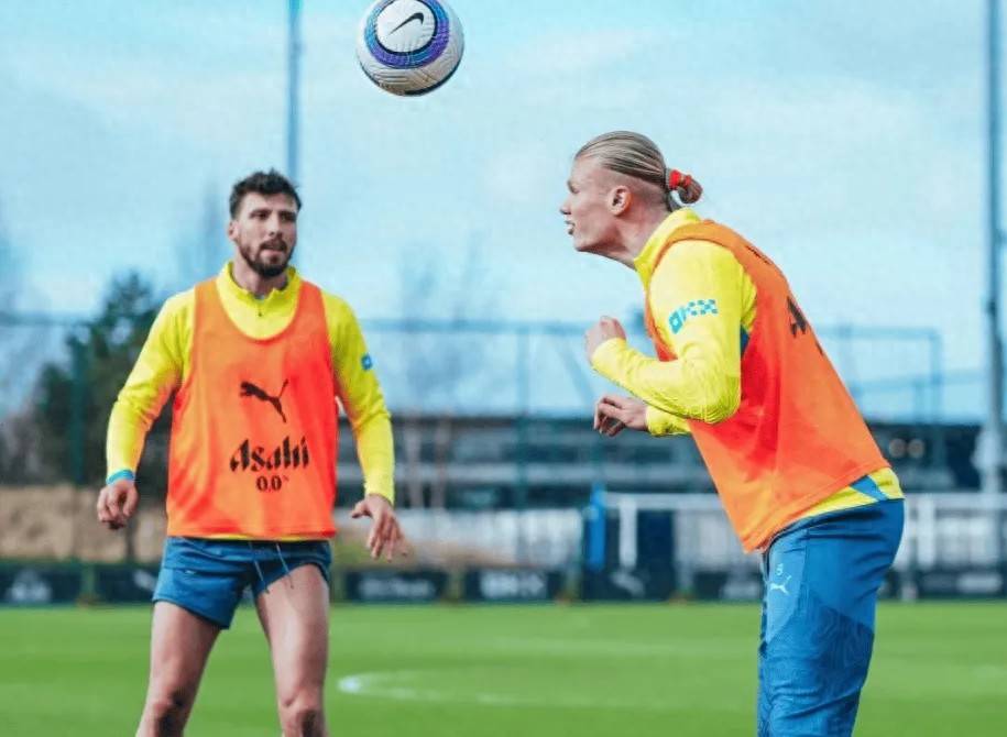 包含哈兰德遭遇十二连败，阿森纳教练面临压力！的词条