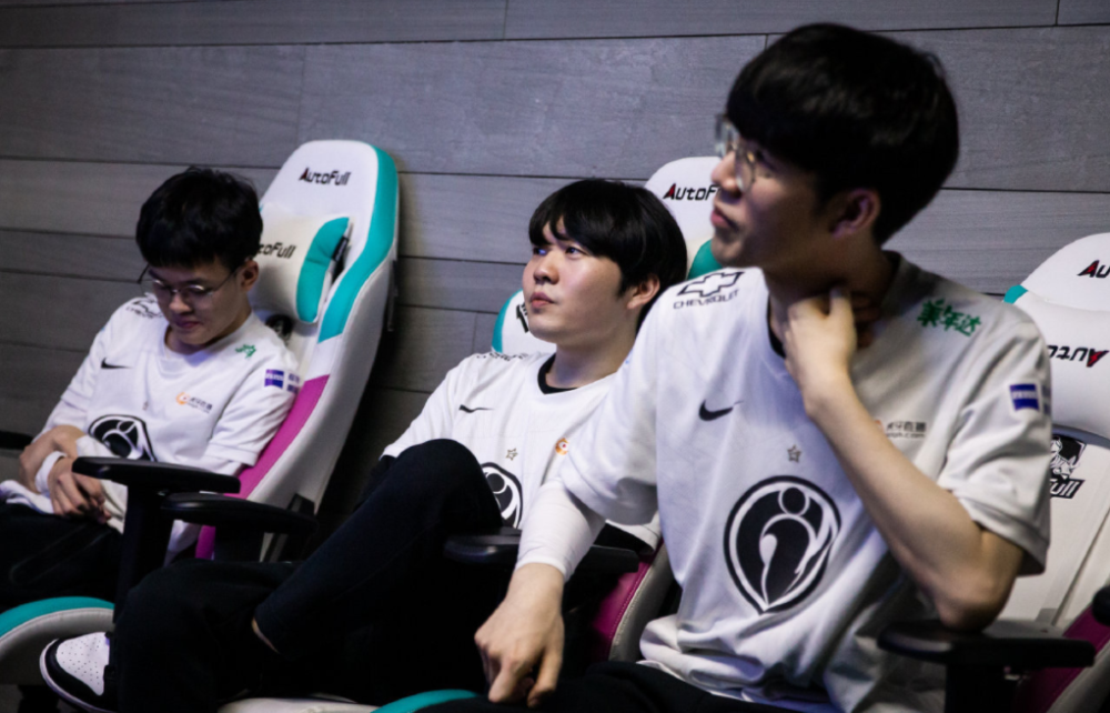 TheShy新星问鼎冠军表现惊艳，MAD未来可期！