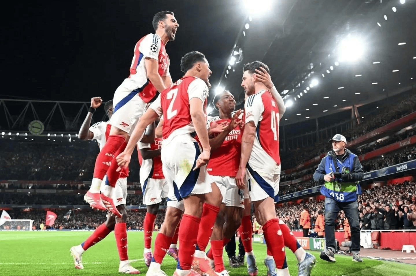 Ming爆冷击败皇家马德里，势不可挡引爆全场！