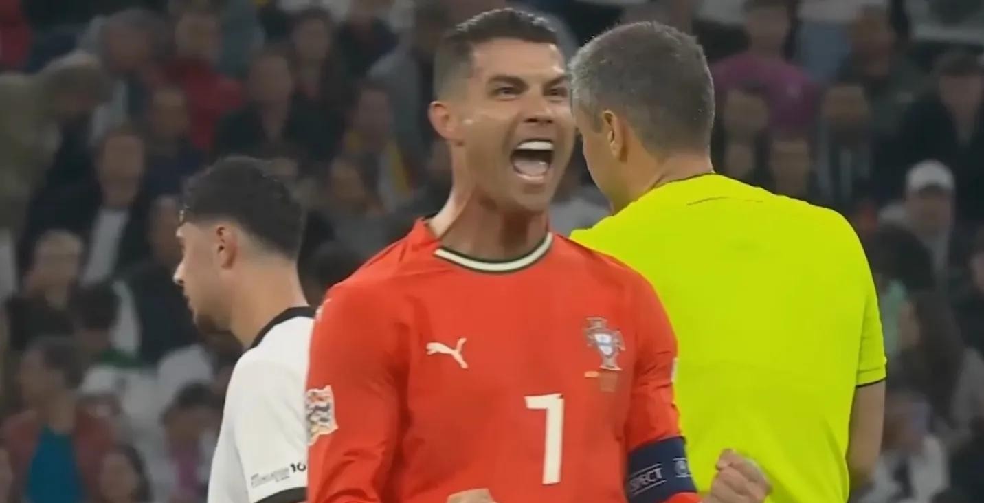 C罗遭遇十连败，皇家马德里教练面临压力！(c罗在皇家马德里是几号球员)